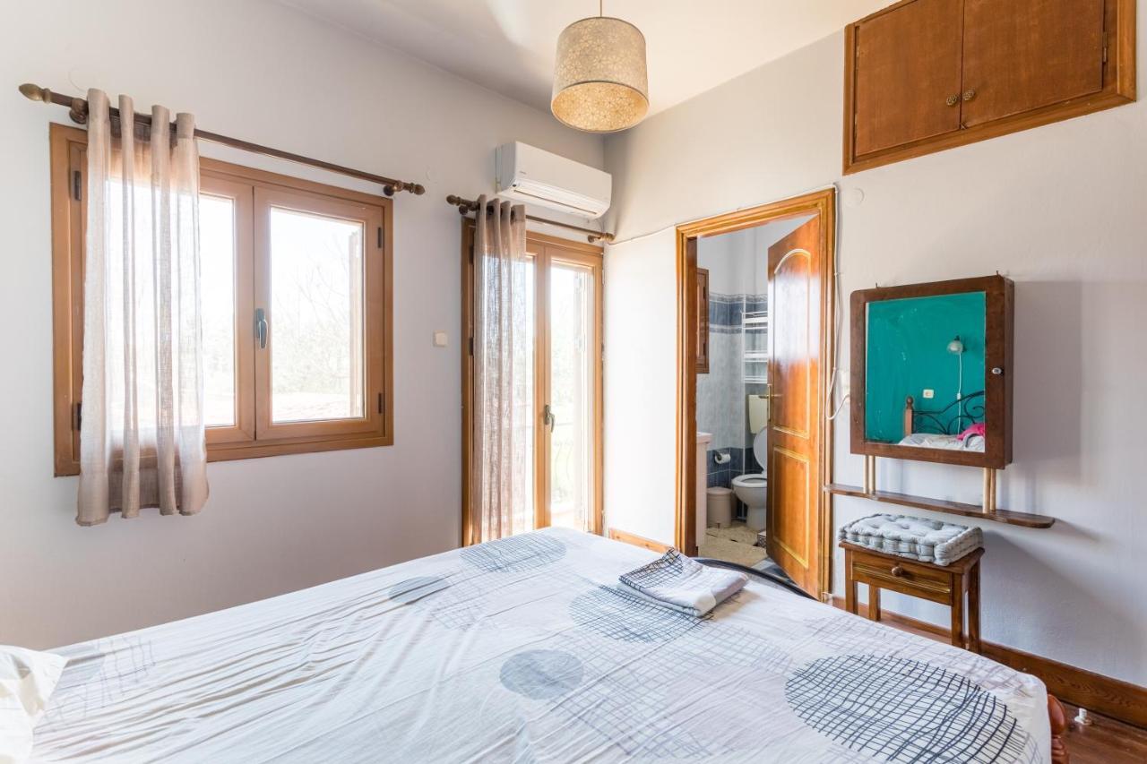 Ta-So'S Apartments Stoupa Messinias Экстерьер фото